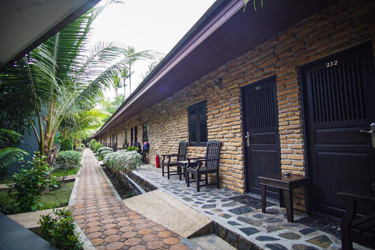 Capricorn Village - Sha Extra Plus Patong 외부 사진